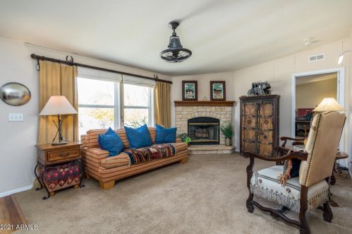 33950 14th St, Phoenix, AZ 85085-9311