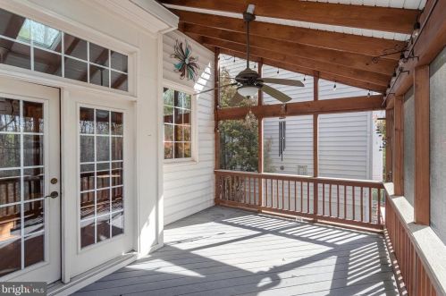 13101 Taverner Loop, Woodbridge VA  22192-5333 exterior