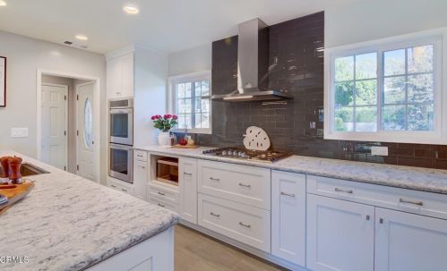 2902 El Caminito, Glendale CA 91214-2005 exterior