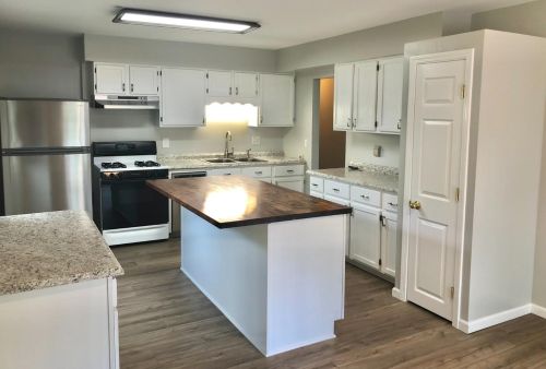 1431 Madison Ave, Dyer, IN 46311-1533