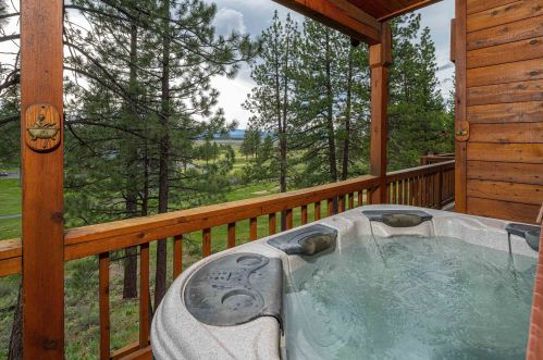 357 Skidder Trl, Truckee CA 96161-3929 exterior