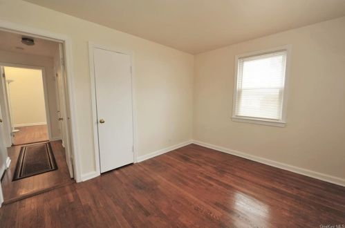 16 Forest Ave, Crotonville NY  10562-3624 exterior