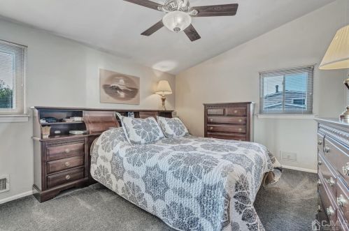 52 Margaret St, Old Bridge NJ  08857-2559 exterior