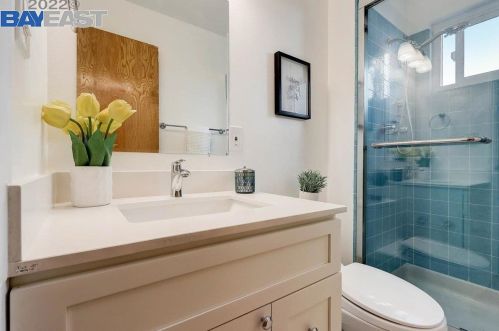 16651 Kildare Rd, San Leandro CA  94578-1215 exterior