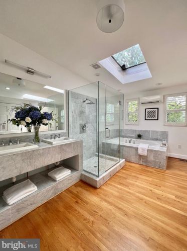 720 Taylor St, Washington DC  20017-2005 exterior