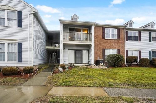 108 Cartwheel Ct, Washingtonville, NY 10992-2213