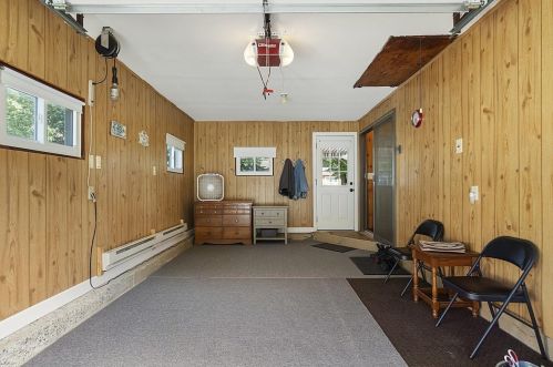 26 Bedford St, Nashua NH  03063-2032 exterior