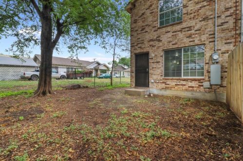 1912 May St, Fort Worth TX  76110-1569 exterior