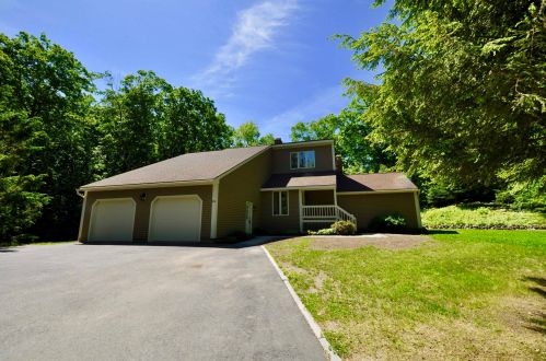 26 Wright Rd, Hollis NH  03049-6154 exterior