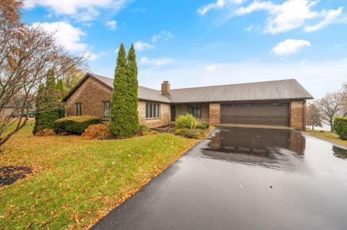 2375 Chickasaw Dr, London, OH 43140-9014