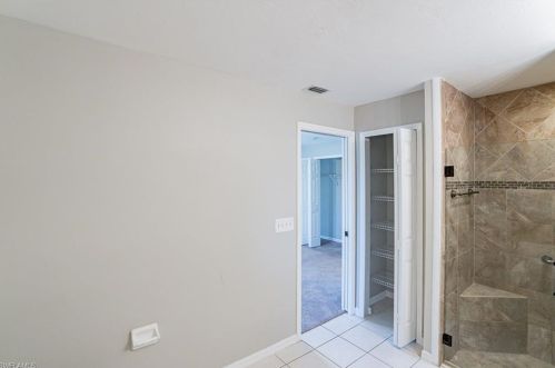 2212 4 Ter, Cape Coral FL  33909-0063 exterior