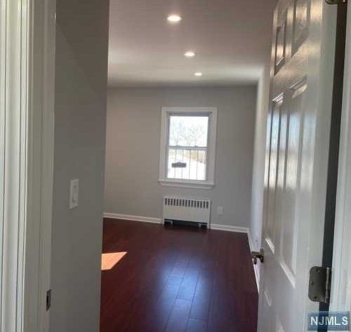 273 9th St, Palisades Park NJ  07650-4018 exterior