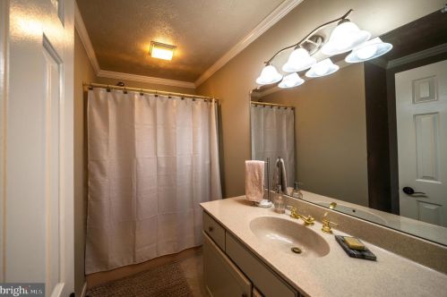 117 Diamond Ct, Harrisonburg VA  22801-3414 exterior