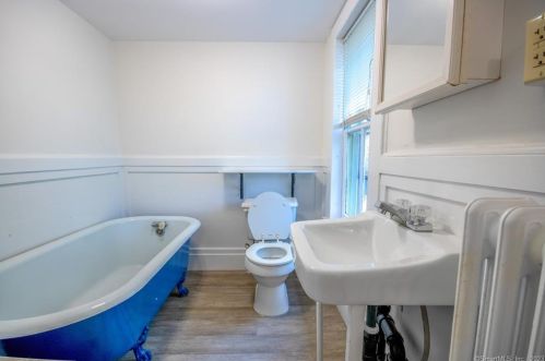 28 Granby Rd, Granby CT  06035-2100 exterior