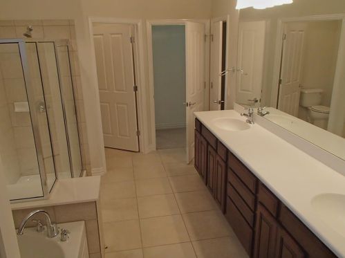 107 Independence Creek Ln, Georgetown TX  78633-5319 exterior