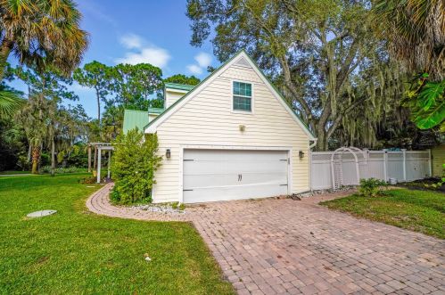 865 Magnolia Bluff Dr, Palm City FL  34990-1930 exterior