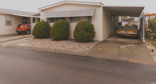 33 Shamrock Cir, Santa Rosa, CA 95403-1138