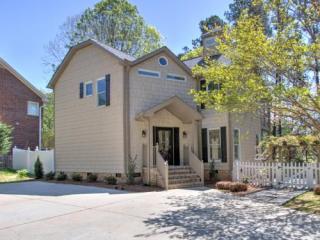1207 Foxfire Dr, Greensboro, NC 27410-3253