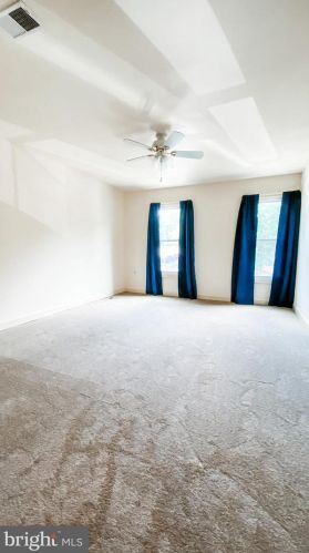 12177 Salemtown Dr, Woodbridge VA  22192-6273 exterior