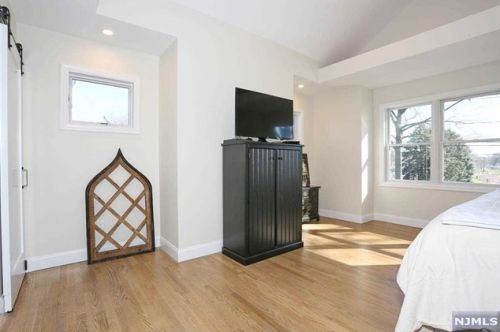 38 Radburn Rd, Ridgewood NJ  07452-3417 exterior