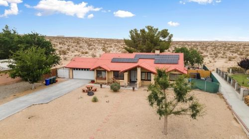 26558 Lakeview Dr, Helendale CA  92342-7804 exterior