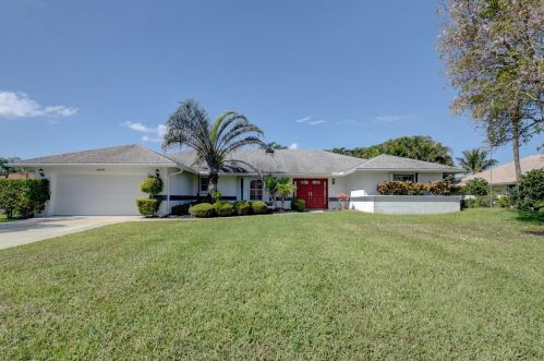 2246 Seaford Dr, West Palm Beach, FL 33414-6227