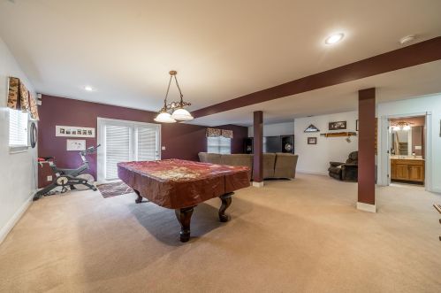 9663 Manassas Dr, Florence KY  41042-8318 exterior