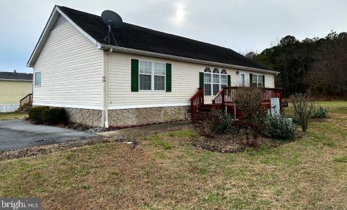 66 Hitch Pond Cir, Seaford, DE 19973-6213