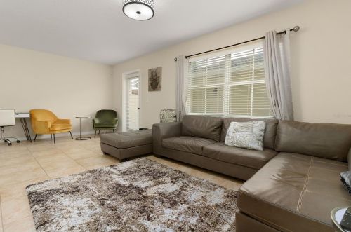 2917 Puerta Del Sol Blvd, Kissimmee FL  34744-4100 exterior