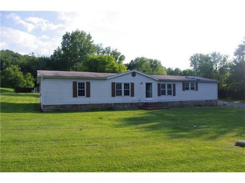 1194 Hookstown Grade Rd, Clinton, PA 15026-1118