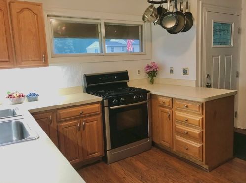 6 Braemore Rd, Natick, MA 01760-3204