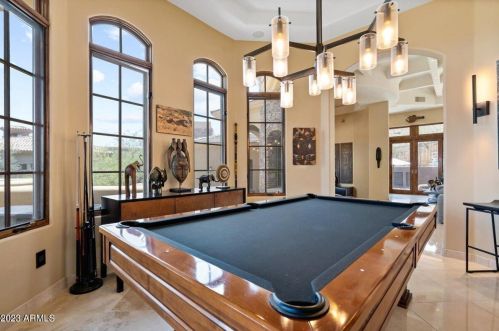 8038 38th Pl, Phoenix AZ  85042-9621 exterior