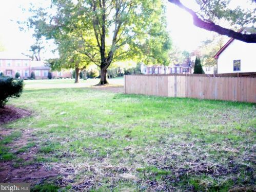 18 Crossley Dr, Dover DE 19901-5801 exterior