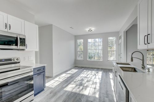 2116 Short Grass Ct, Mount Pleasant SC  29466-8161 exterior