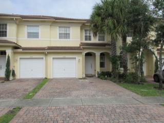 2784 84th Ter, Hollywood, FL 33025-2963