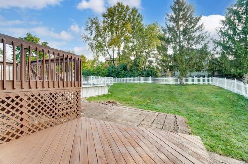 1814 Ashley Dr, Miamisburg OH  45342-3509 exterior