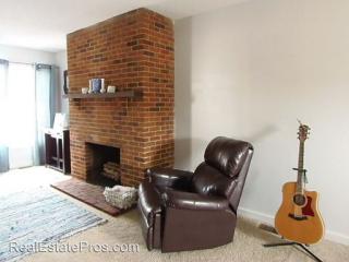 319 Saint Andrews Dr, Dublin OH  43017-3352 exterior