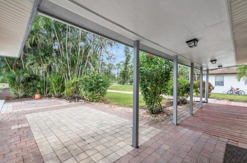 2031 17 St, Naples FL 34117-3312 exterior