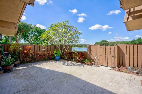 5124 51st Way, West Palm Beach, FL 33409-7142