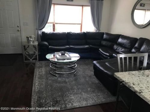 31 Wickom Ave, Trenton, NJ 08690-1635