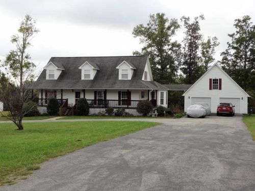 830 Clear Creek Pkwy, Clarkrange, TN 38553-5343