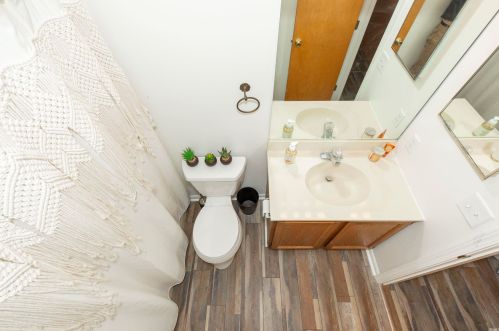 2713 Northwood Dr, Mishawaka IN  46545-3301 exterior