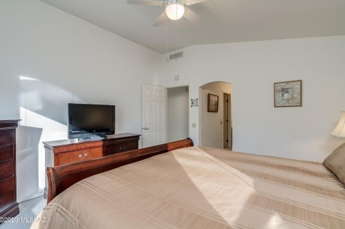 14013 Trade Winds Way, Tucson AZ 85755-8856 exterior