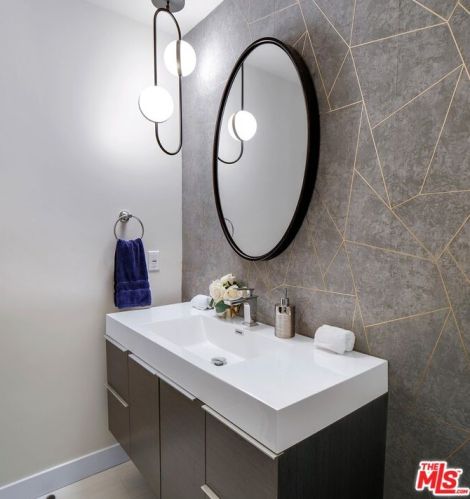 4709 Norwich Ave, Van Nuys CA  91403-2017 exterior