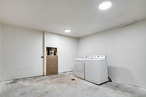 728 Jasmine St, Denver CO 80220-5317 exterior