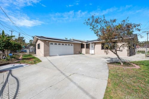 609 Spires St, Vista, CA 92083-3431