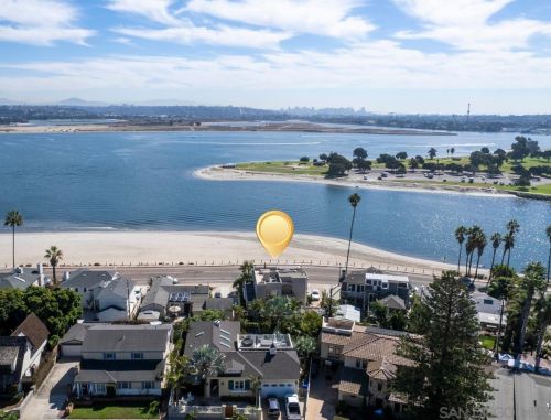 3328 Crown Pt Dr, San Diego CA 92109-6711 exterior