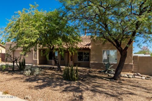 1441 72nd St, Mesa, AZ 85207-3728