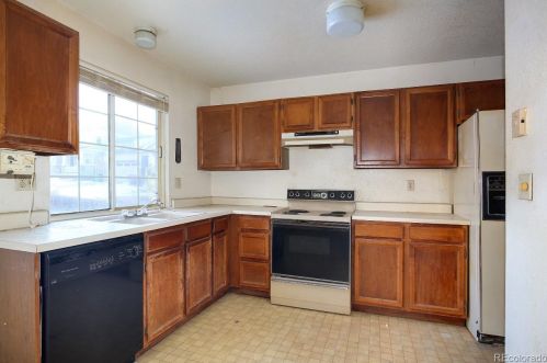 6015 Netherland Cir, Denver CO 80015-3521 exterior