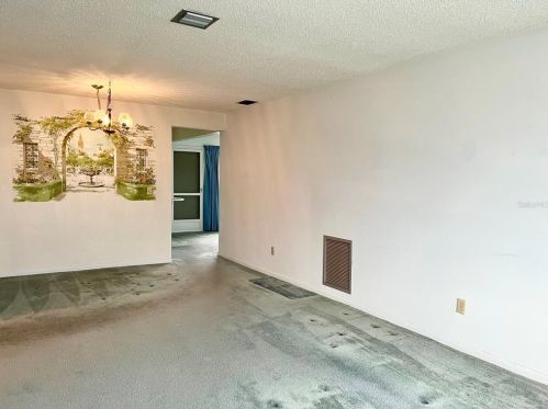 8465 Jeffrey, Pinellas Park, FL 33781-1125